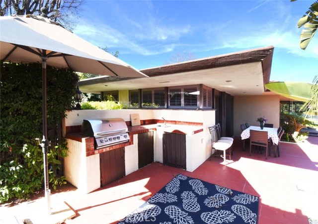 10 Pinto Lane, Rolling Hills Estates, California 90274, 4 Bedrooms Bedrooms, ,3 BathroomsBathrooms,Residential,Sold,Pinto,PV20024479