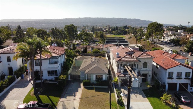 708 Rita Street, Redondo Beach, California 90277, 3 Bedrooms Bedrooms, ,2 BathroomsBathrooms,Residential,Sold,Rita,SB20235816