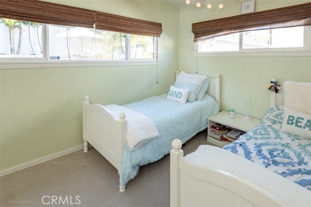 2105 Walnut Avenue, Manhattan Beach, California 90266, 4 Bedrooms Bedrooms, ,2 BathroomsBathrooms,Residential,Sold,Walnut,SB19018685