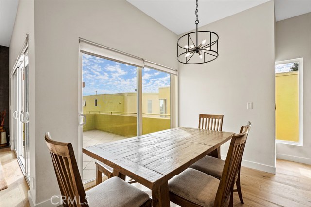 313 Anita Street, Redondo Beach, California 90278, 4 Bedrooms Bedrooms, ,3 BathroomsBathrooms,Residential,Sold,Anita,SB21003759