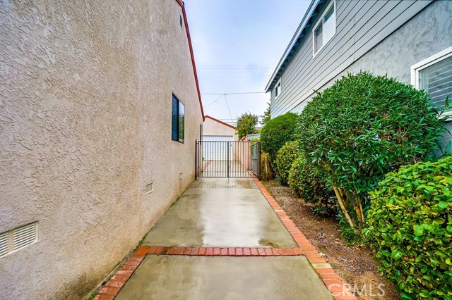 1247 Gertruda Avenue, Redondo Beach, California 90277, 3 Bedrooms Bedrooms, ,1 BathroomBathrooms,Residential,Sold,Gertruda,PV19047697