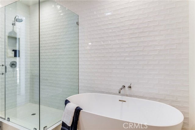 2310 Carnegie Lane, Redondo Beach, California 90278, 4 Bedrooms Bedrooms, ,3 BathroomsBathrooms,Residential,Sold,Carnegie Lane,SB19016903