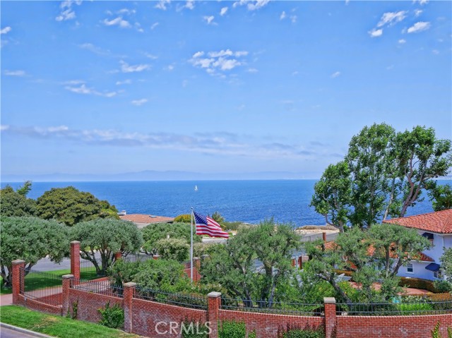 592 Via Almar, Palos Verdes Estates, California 90274, 4 Bedrooms Bedrooms, ,4 BathroomsBathrooms,Residential,Sold,Via Almar,SB21138248