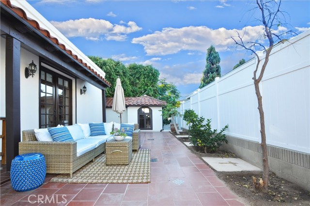 1019 Spencer Street, Redondo Beach, California 90277, 3 Bedrooms Bedrooms, ,2 BathroomsBathrooms,Residential,Sold,Spencer,SB18286232