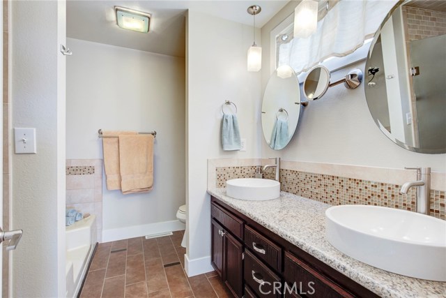 217 Helberta Avenue, Redondo Beach, California 90277, 3 Bedrooms Bedrooms, ,2 BathroomsBathrooms,Residential,Sold,Helberta,SB19082570