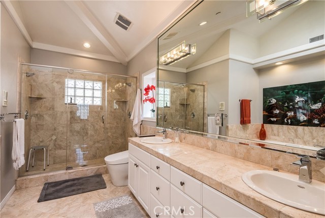 205 Helberta Avenue, Redondo Beach, California 90277, 4 Bedrooms Bedrooms, ,3 BathroomsBathrooms,Residential,Sold,Helberta,SB18113990