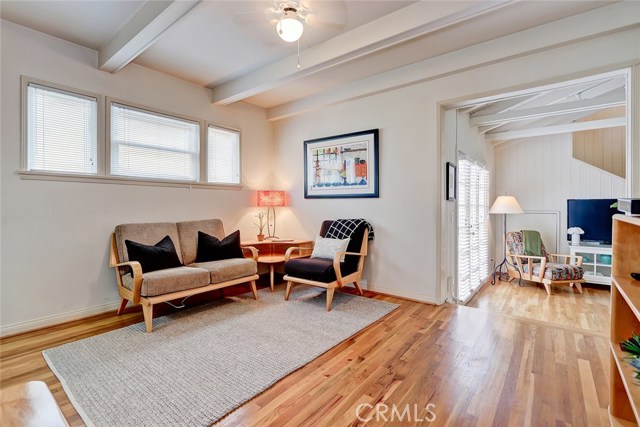 401 6th Street, Manhattan Beach, California 90266, 4 Bedrooms Bedrooms, ,2 BathroomsBathrooms,Residential,Sold,6th,SB20226539