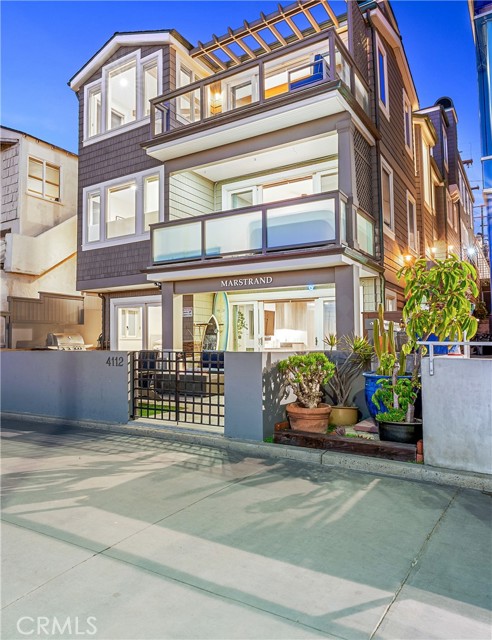 4112 The Strand, Manhattan Beach, California 90266, 4 Bedrooms Bedrooms, ,4 BathroomsBathrooms,Residential,Sold,The Strand,EV21093291