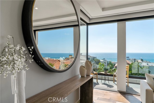 301 20th Street, Manhattan Beach, California 90266, 4 Bedrooms Bedrooms, ,5 BathroomsBathrooms,Residential,Sold,20th,SB19211056