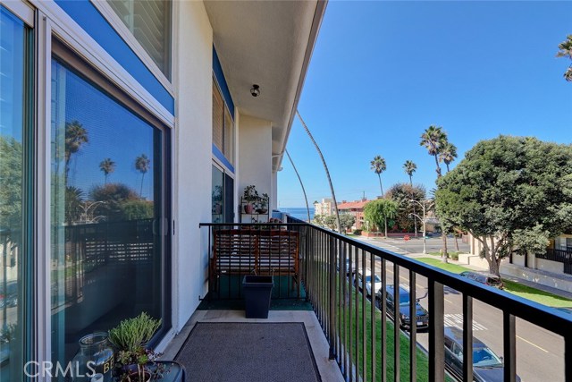 1400 Catalina Avenue, Redondo Beach, California 90277, 2 Bedrooms Bedrooms, ,1 BathroomBathrooms,Residential,Sold,Catalina,SB18239386