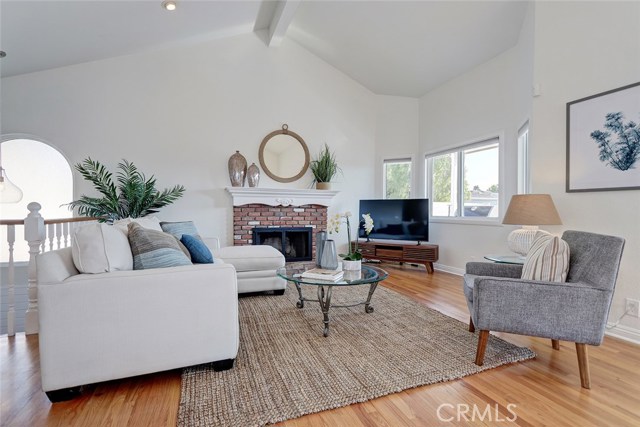 115 Lucia Avenue, Redondo Beach, California 90277, 3 Bedrooms Bedrooms, ,2 BathroomsBathrooms,Residential,Sold,Lucia,SB19163942