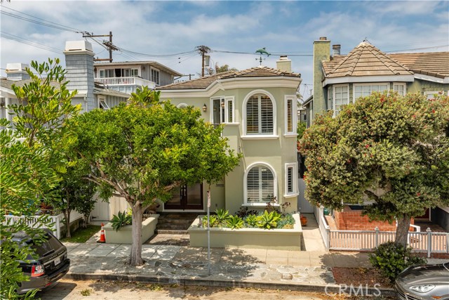 321 3rd Street, Manhattan Beach, California 90266, 4 Bedrooms Bedrooms, ,3 BathroomsBathrooms,Residential,Sold,3rd,SB20119805