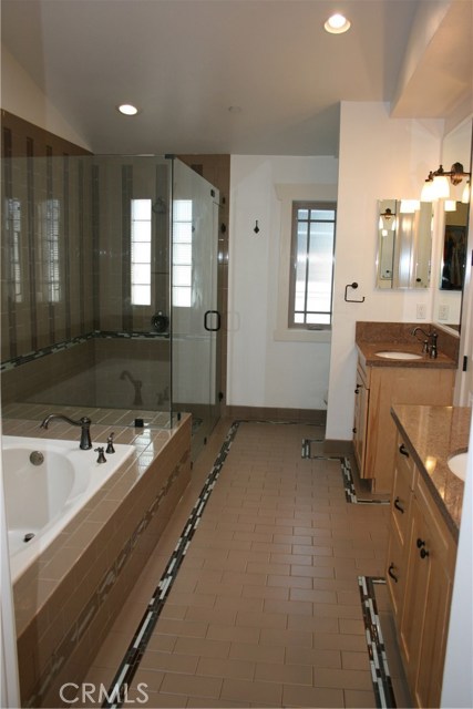 810 Irena Avenue, Redondo Beach, California 90277, 3 Bedrooms Bedrooms, ,2 BathroomsBathrooms,Residential,Sold,Irena,PV17196825