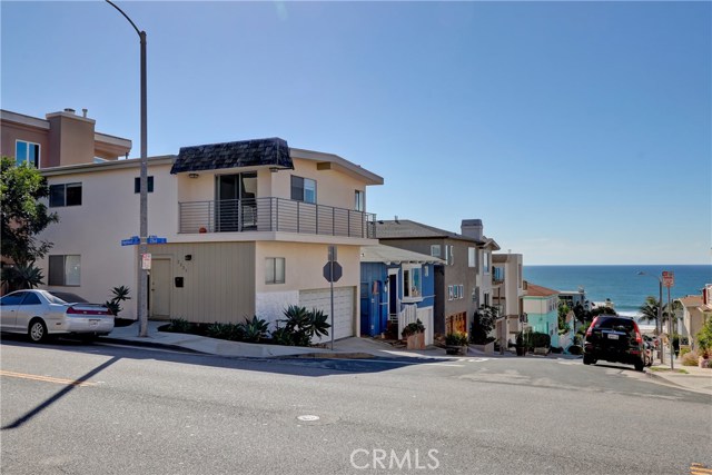 2221 Highland Avenue, Manhattan Beach, California 90266, 3 Bedrooms Bedrooms, ,2 BathroomsBathrooms,Residential,Sold,Highland,SB19034779