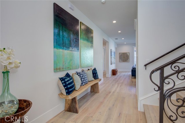 1037 2nd Street, Hermosa Beach, California 90254, 4 Bedrooms Bedrooms, ,3 BathroomsBathrooms,Residential,Sold,2nd,SB19264836