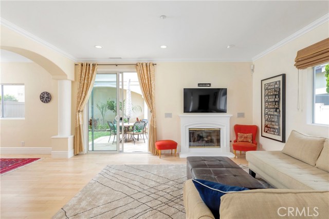 2203 Nelson Avenue, Redondo Beach, California 90278, 4 Bedrooms Bedrooms, ,3 BathroomsBathrooms,Residential,Sold,Nelson,SB20114664