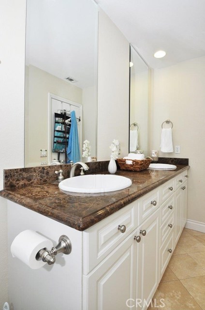 1301 Catalina Avenue, Redondo Beach, California 90277, 3 Bedrooms Bedrooms, ,2 BathroomsBathrooms,Residential,Sold,Catalina,SB17160272