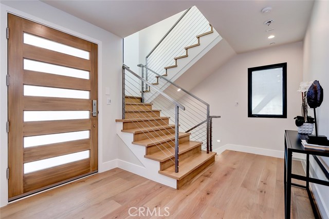 1705 Bayview Drive, Hermosa Beach, California 90254, 4 Bedrooms Bedrooms, ,2 BathroomsBathrooms,Residential,Sold,Bayview,SB20095687