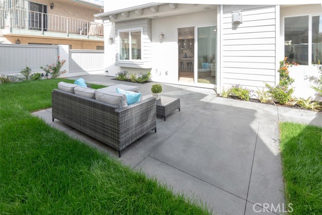 2410 Huntington Lane, Redondo Beach, California 90278, 4 Bedrooms Bedrooms, ,3 BathroomsBathrooms,Residential,Sold,Huntington,PV18242024