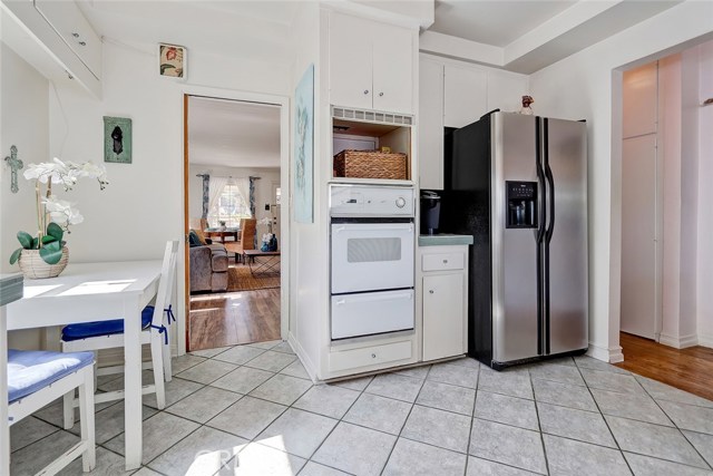 118 Helberta Avenue, Redondo Beach, California 90277, 3 Bedrooms Bedrooms, ,3 BathroomsBathrooms,Residential,Sold,Helberta,SB18247405