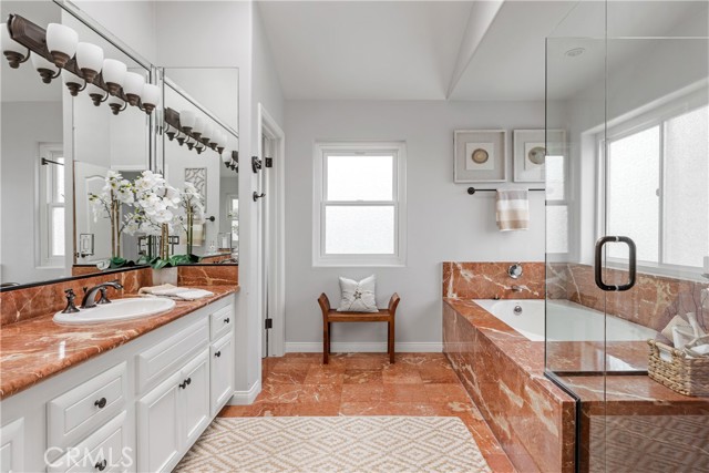 519 Juanita Avenue, Redondo Beach, California 90277, 5 Bedrooms Bedrooms, ,2 BathroomsBathrooms,Residential,Sold,Juanita,SB21138287