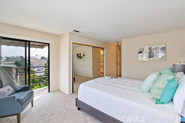 1287 7th Place, Hermosa Beach, California 90254, 4 Bedrooms Bedrooms, ,3 BathroomsBathrooms,Residential,Sold,7th,TR19240895