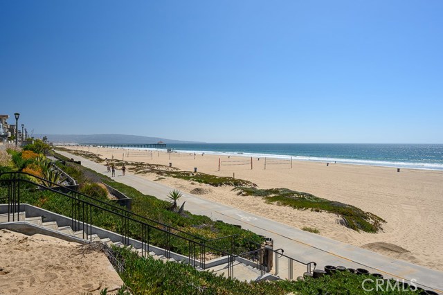 2216 Alma Avenue, Manhattan Beach, California 90266, 4 Bedrooms Bedrooms, ,3 BathroomsBathrooms,Residential,Sold,Alma,SB20025809