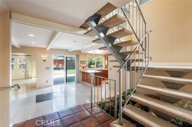 6125 Queenridge Drive, Rancho Palos Verdes, California 90275, 4 Bedrooms Bedrooms, ,3 BathroomsBathrooms,Residential,Sold,Queenridge,PV20176653
