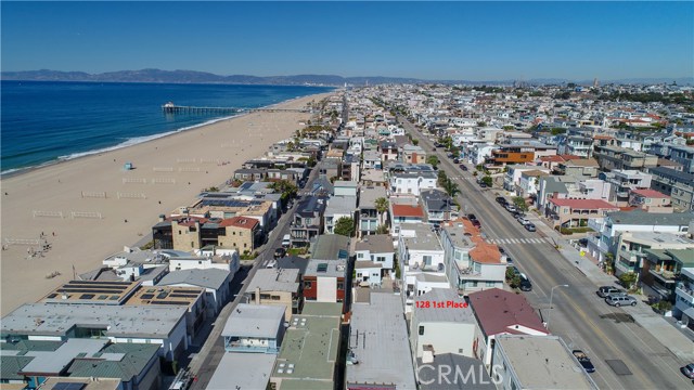 128 1st Place, Manhattan Beach, California 90266, 3 Bedrooms Bedrooms, ,1 BathroomBathrooms,Residential,Sold,1st,SB18034963