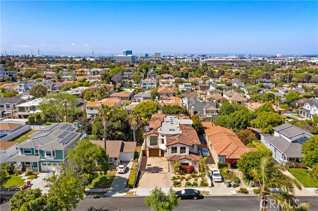 1335 19th Street, Manhattan Beach, California 90266, 6 Bedrooms Bedrooms, ,5 BathroomsBathrooms,Residential,Sold,19th,OC21106135