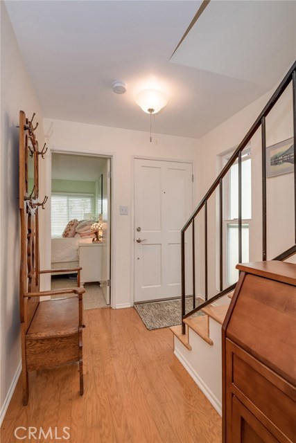 463 36th Place, Manhattan Beach, California 90266, 2 Bedrooms Bedrooms, ,1 BathroomBathrooms,Residential,Sold,36th,SB19098375