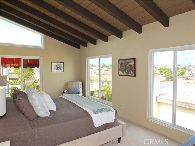 1104 Harkness Lane, Redondo Beach, California 90278, 3 Bedrooms Bedrooms, ,2 BathroomsBathrooms,Residential,Sold,Harkness,PW18238945
