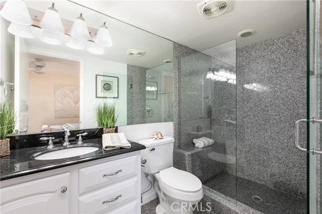 114 Guadalupe Avenue, Redondo Beach, California 90277, 2 Bedrooms Bedrooms, ,Residential,Sold,Guadalupe,SB19074799