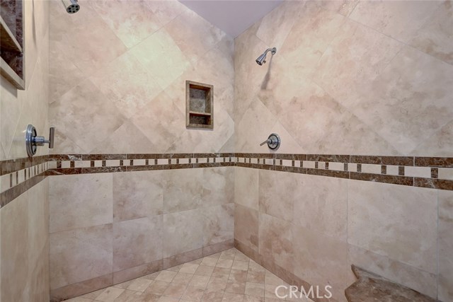 Dual Shower Area