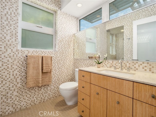 448 31st Street, Manhattan Beach, California 90266, 3 Bedrooms Bedrooms, ,2 BathroomsBathrooms,Residential,Sold,31st,SB20192689