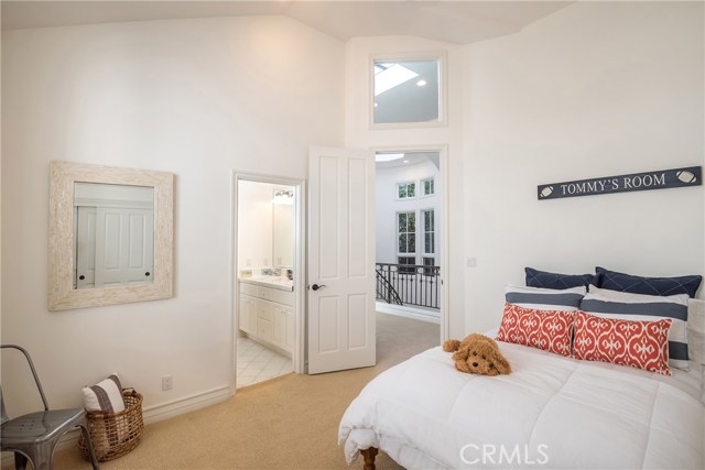 2306 John Street, Manhattan Beach, California 90266, 5 Bedrooms Bedrooms, ,4 BathroomsBathrooms,Residential,Sold,John,SB19259547