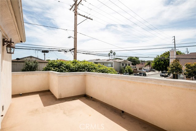 1900 Slauson Lane, Redondo Beach, California 90278, 3 Bedrooms Bedrooms, ,2 BathroomsBathrooms,Residential,Sold,Slauson,SB17103641