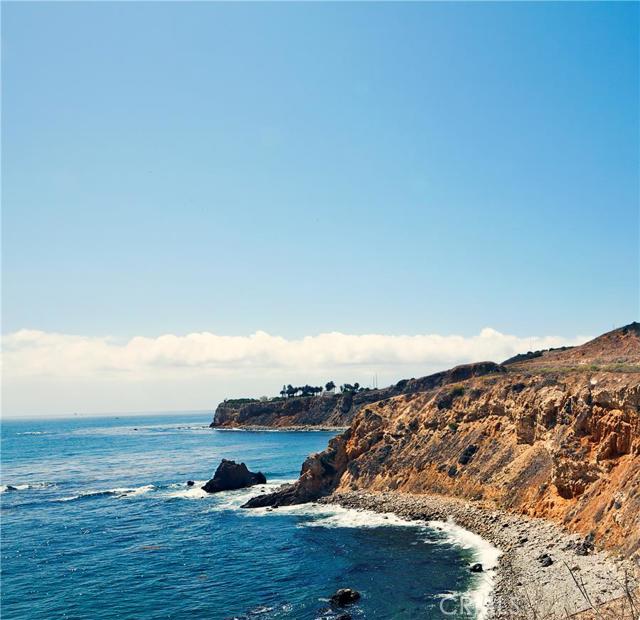 Gorgeous natural seascape  along the cliffs of Terranea.