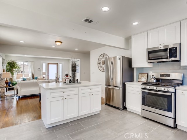 3 Bed Home for Sale in Los Angeles, California