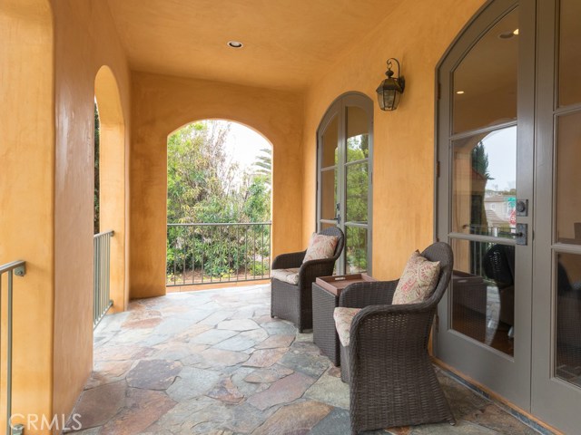 314 Avenue D, Redondo Beach, California 90277, 5 Bedrooms Bedrooms, ,5 BathroomsBathrooms,Residential,Sold,Avenue D,SB20083856