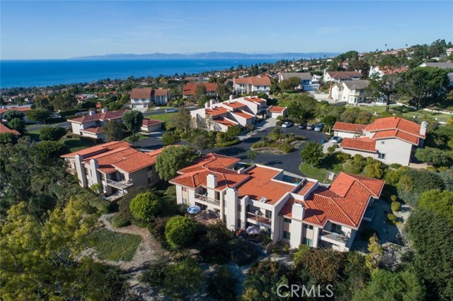 8 Peartree Lane, Rolling Hills Estates, California 90274, 2 Bedrooms Bedrooms, ,2 BathroomsBathrooms,Residential,Sold,Peartree,PV18179974