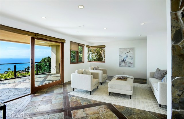 773 Via Del Monte, Palos Verdes Estates, California 90274, 3 Bedrooms Bedrooms, ,5 BathroomsBathrooms,Residential,Sold,Via Del Monte,PV19125055