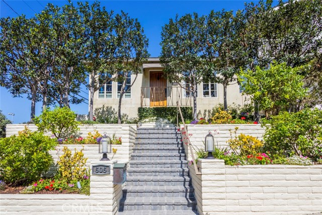 505 17th Street, Manhattan Beach, California 90266, 2 Bedrooms Bedrooms, ,2 BathroomsBathrooms,Residential,Sold,17th,SB19222936