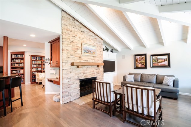 569 31st Street, Manhattan Beach, California 90266, 5 Bedrooms Bedrooms, ,3 BathroomsBathrooms,Residential,Sold,31st,SB20164744