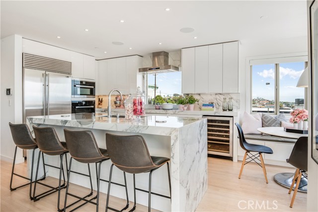4109 Crest Drive, Manhattan Beach, California 90266, 3 Bedrooms Bedrooms, ,4 BathroomsBathrooms,Residential,Sold,Crest,SB20133753