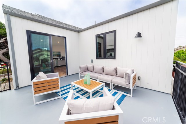 2313 Carnegie Lane, Redondo Beach, California 90278, 4 Bedrooms Bedrooms, ,3 BathroomsBathrooms,Residential,Sold,Carnegie,SB19138733