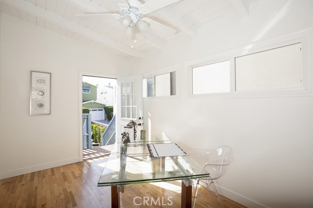 1116 2nd Street, Hermosa Beach, California 90254, 3 Bedrooms Bedrooms, ,1 BathroomBathrooms,Residential,Sold,2nd,SB20030434