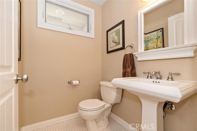 3 Bed Home for Sale in Encino, California