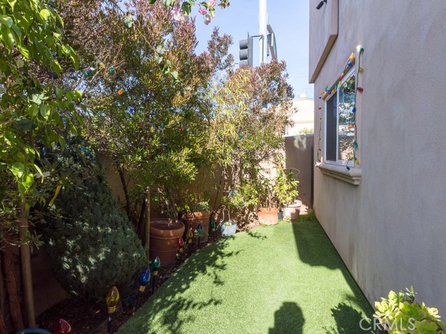 1758 Ford Avenue, Redondo Beach, California 90278, 3 Bedrooms Bedrooms, ,2 BathroomsBathrooms,Residential,Sold,Ford,SB20206096