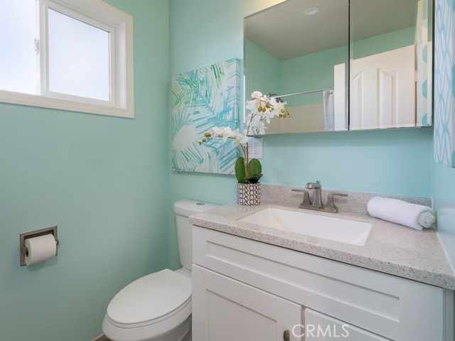 1136 2nd Street, Hermosa Beach, California 90254, 4 Bedrooms Bedrooms, ,3 BathroomsBathrooms,Residential,Sold,2nd,SB19115231